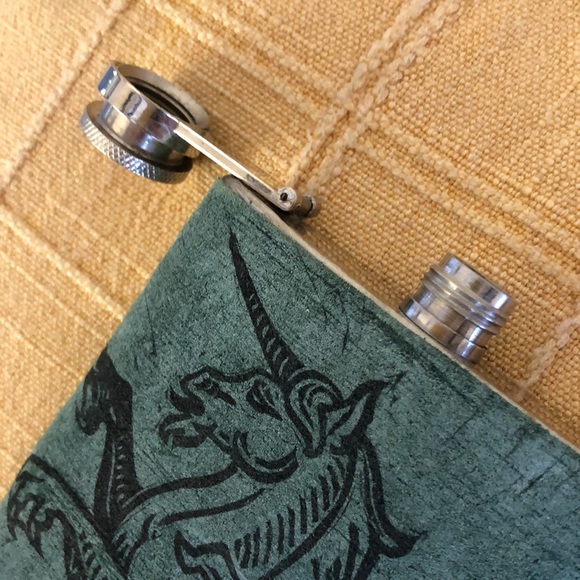 Reduced! Mythical Creature Flask - Picture 4 of 5